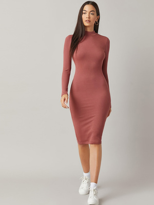 Women's Dusty Rose Ribbed Body - Bodycon Long Sleeve Ribbed Dress recension och pris