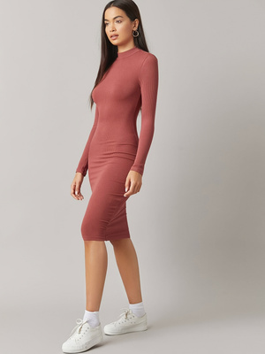Women's Dusty Rose Ribbed Body - Bodycon Long Sleeve Ribbed Dress recension och pris